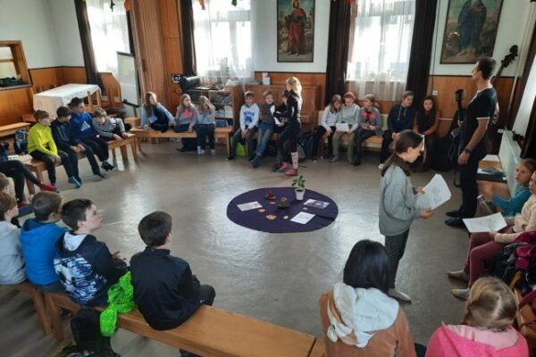 Dušičky v Příchovicích 5. + 6. tř.